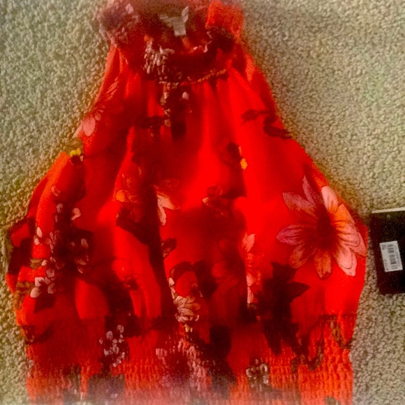 GUESS CROPPED HALTER STYLE TOP NEW WITHOUT TAGS👚 - Picture 5 of 9